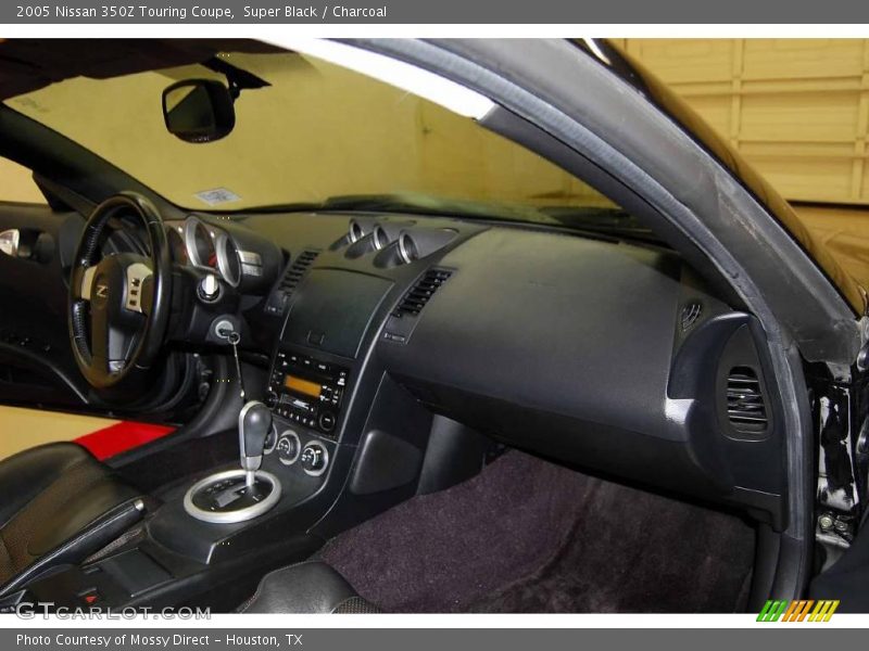 Super Black / Charcoal 2005 Nissan 350Z Touring Coupe