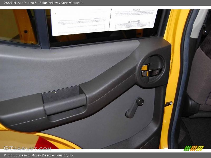 Solar Yellow / Steel/Graphite 2005 Nissan Xterra S