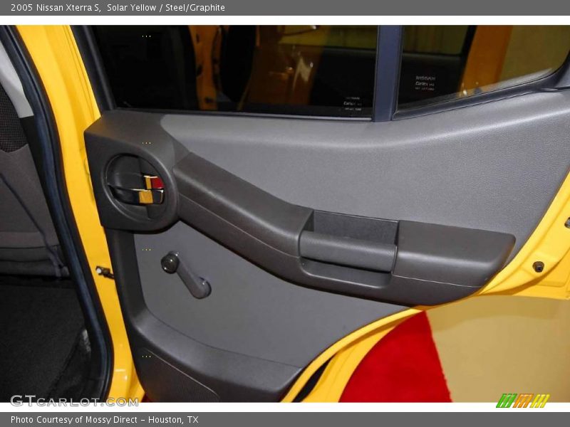 Solar Yellow / Steel/Graphite 2005 Nissan Xterra S