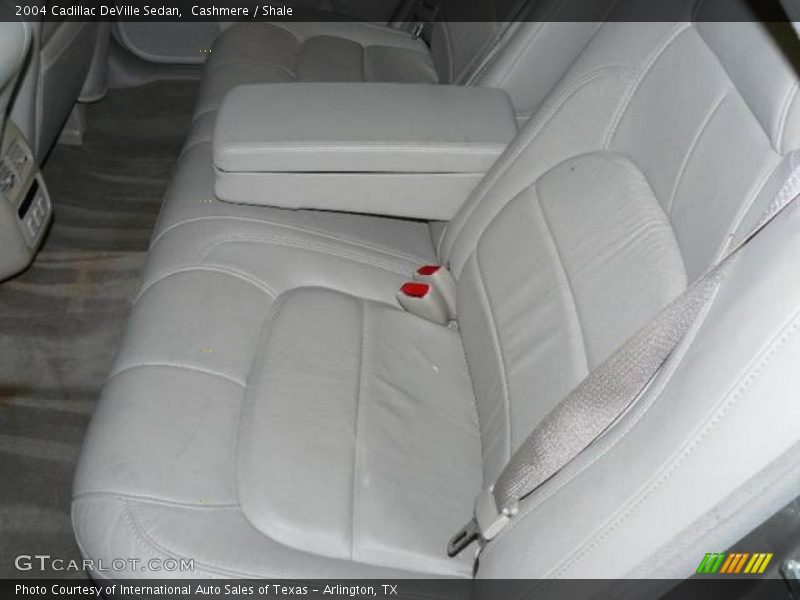Cashmere / Shale 2004 Cadillac DeVille Sedan