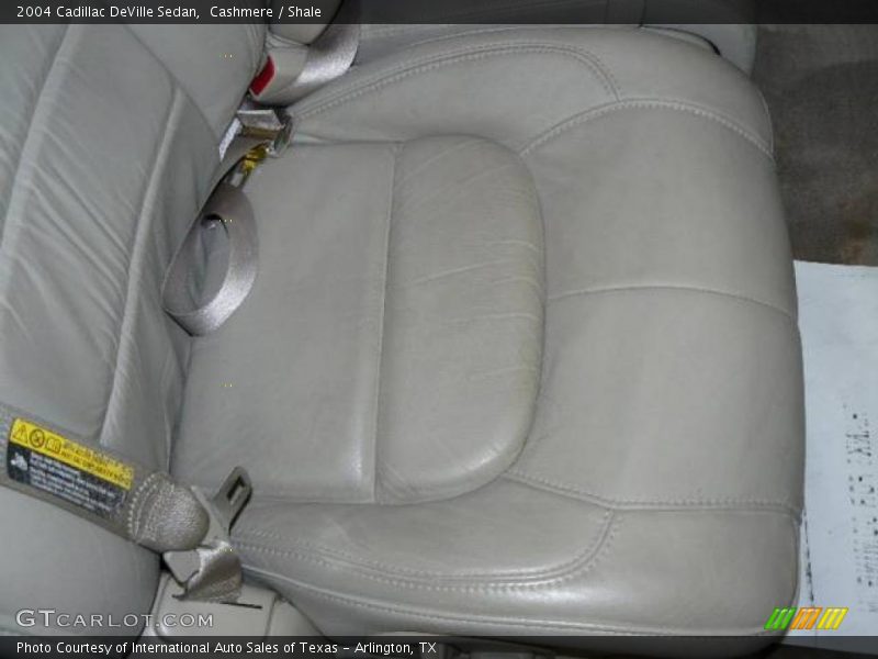 Cashmere / Shale 2004 Cadillac DeVille Sedan