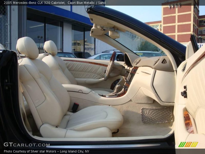 Capri Blue Metallic / Sand 2005 Mercedes-Benz CLK 320 Cabriolet