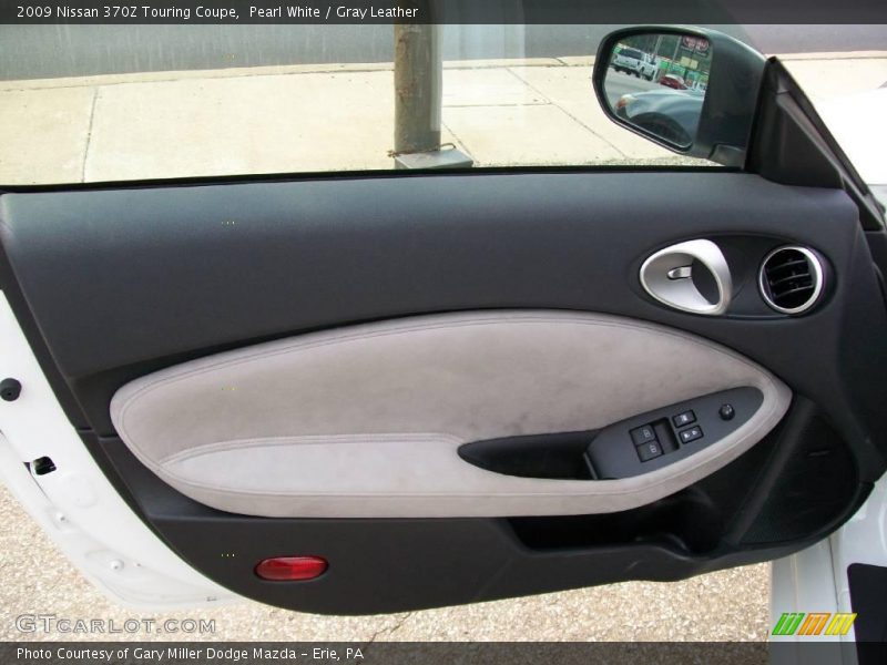 Pearl White / Gray Leather 2009 Nissan 370Z Touring Coupe