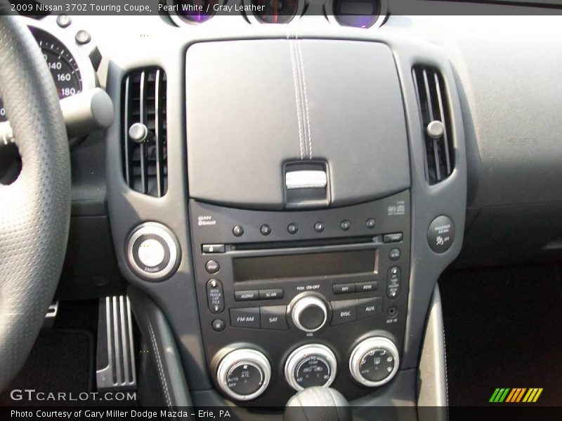 Pearl White / Gray Leather 2009 Nissan 370Z Touring Coupe