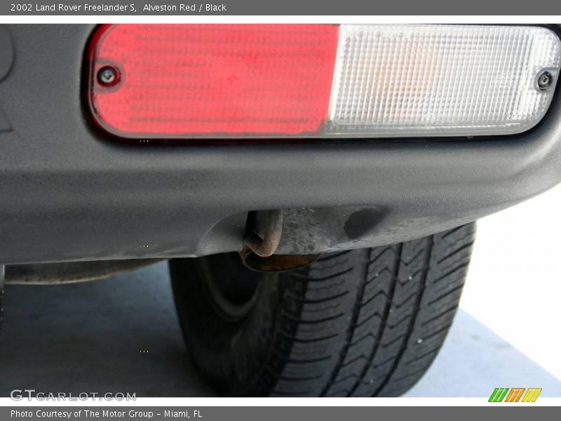 Alveston Red / Black 2002 Land Rover Freelander S