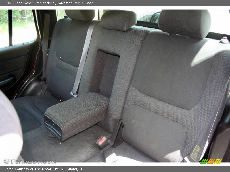 Alveston Red / Black 2002 Land Rover Freelander S