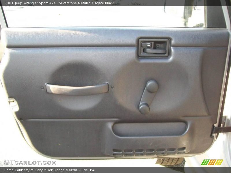 Silverstone Metallic / Agate Black 2001 Jeep Wrangler Sport 4x4