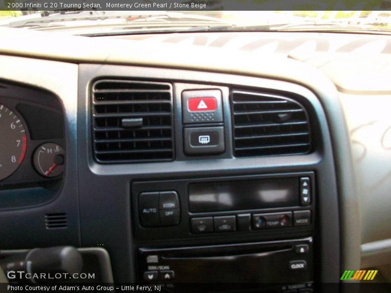 Monterey Green Pearl / Stone Beige 2000 Infiniti G 20 Touring Sedan