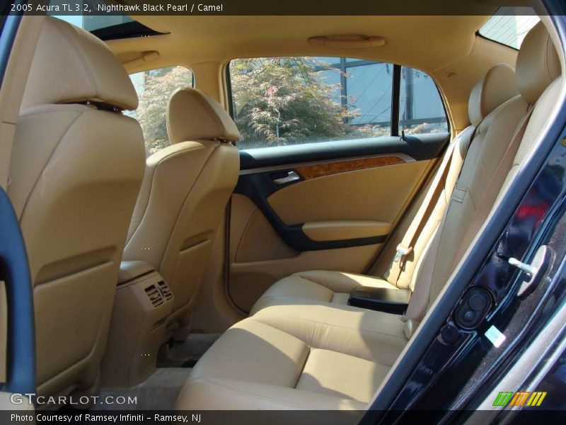 Nighthawk Black Pearl / Camel 2005 Acura TL 3.2