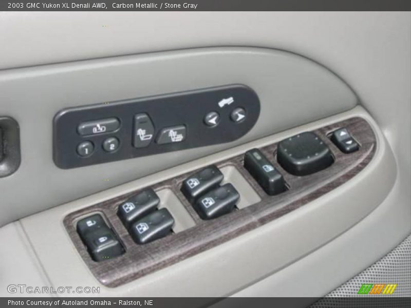 Carbon Metallic / Stone Gray 2003 GMC Yukon XL Denali AWD