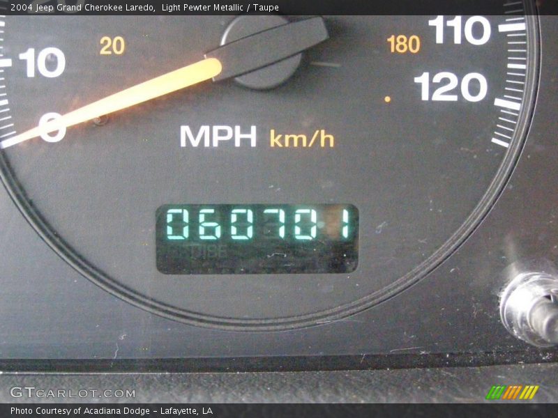 Light Pewter Metallic / Taupe 2004 Jeep Grand Cherokee Laredo