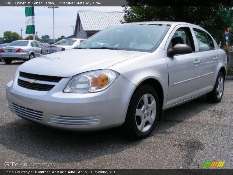 Ultra Silver Metallic / Gray 2005 Chevrolet Cobalt Sedan