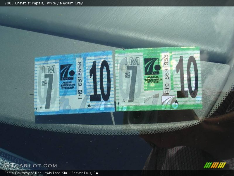 White / Medium Gray 2005 Chevrolet Impala