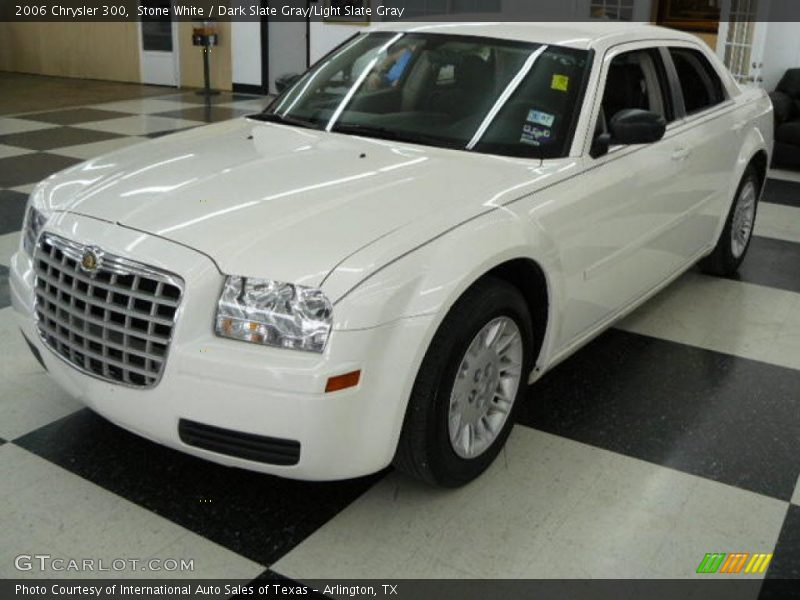 Stone White / Dark Slate Gray/Light Slate Gray 2006 Chrysler 300