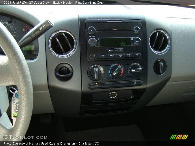 Black / Medium Flint/Dark Flint Grey 2005 Ford F150 XLT SuperCrew