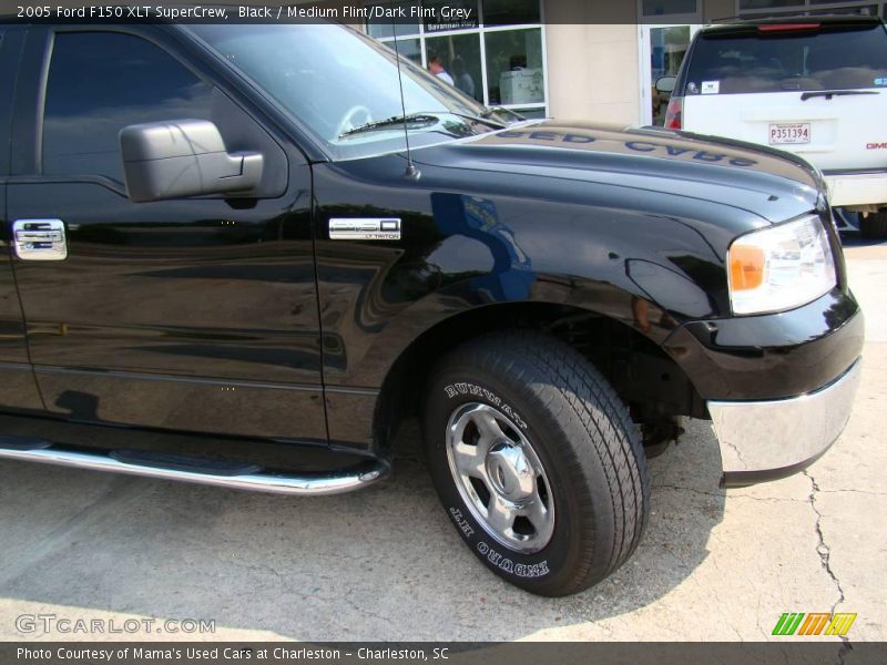 Black / Medium Flint/Dark Flint Grey 2005 Ford F150 XLT SuperCrew