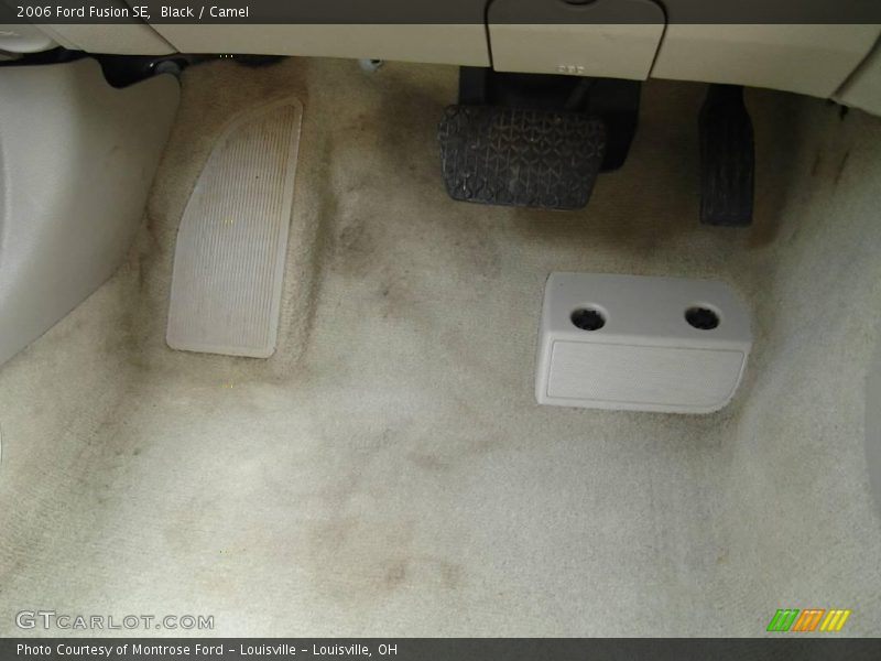 Black / Camel 2006 Ford Fusion SE
