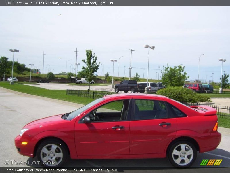 Infra-Red / Charcoal/Light Flint 2007 Ford Focus ZX4 SES Sedan