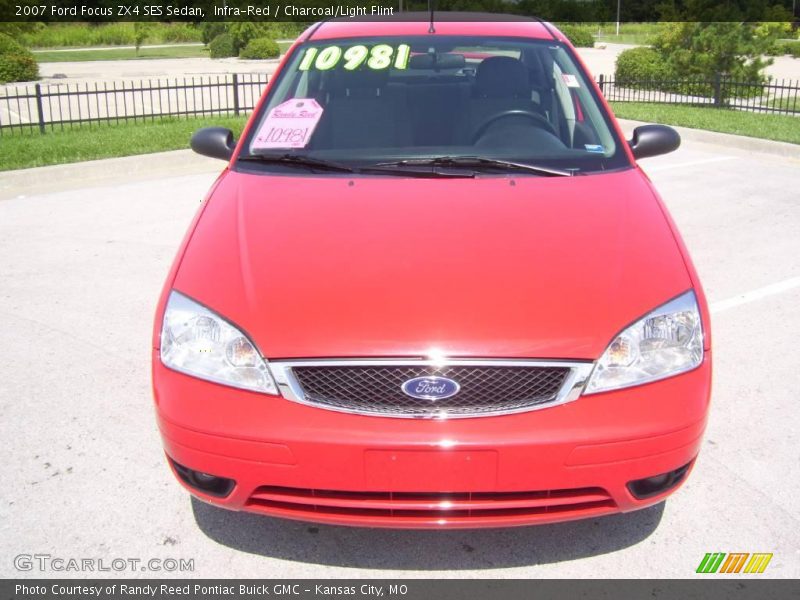 Infra-Red / Charcoal/Light Flint 2007 Ford Focus ZX4 SES Sedan