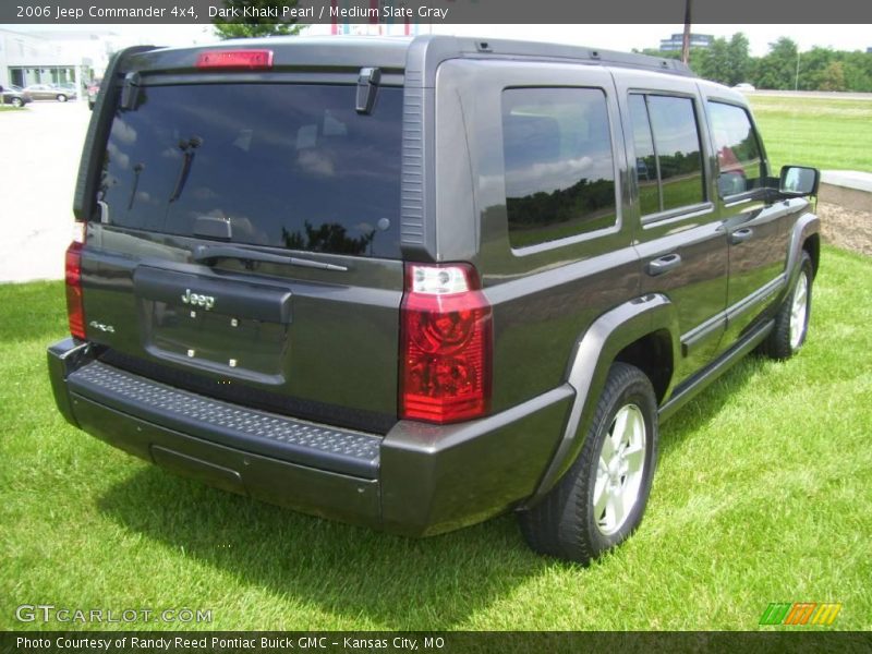 Dark Khaki Pearl / Medium Slate Gray 2006 Jeep Commander 4x4