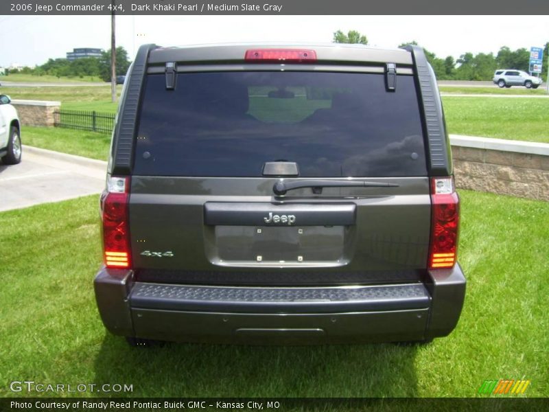 Dark Khaki Pearl / Medium Slate Gray 2006 Jeep Commander 4x4