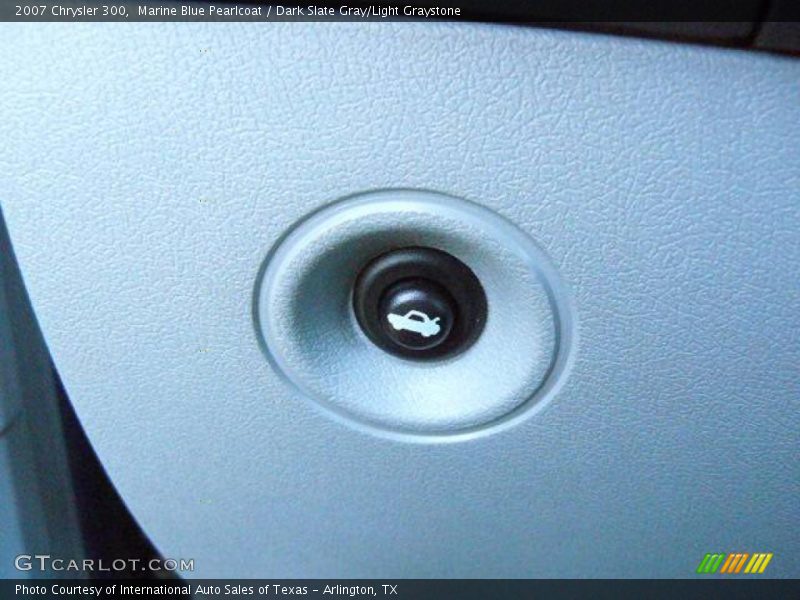 Marine Blue Pearlcoat / Dark Slate Gray/Light Graystone 2007 Chrysler 300