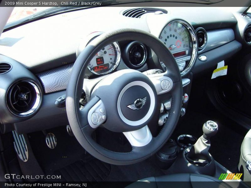 Chili Red / Black/Grey 2009 Mini Cooper S Hardtop