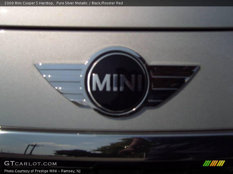 Pure Silver Metallic / Black/Rooster Red 2009 Mini Cooper S Hardtop