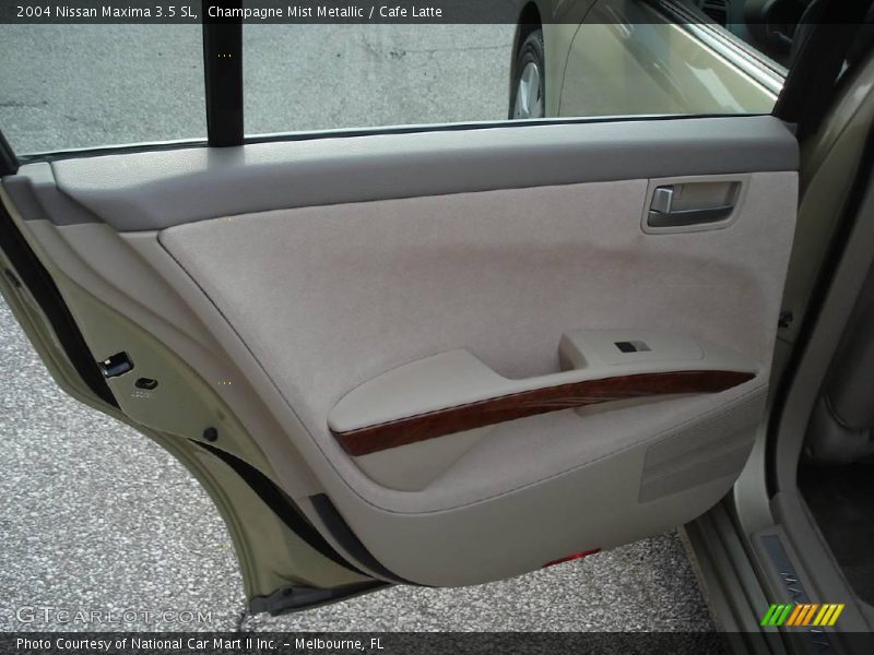 Champagne Mist Metallic / Cafe Latte 2004 Nissan Maxima 3.5 SL