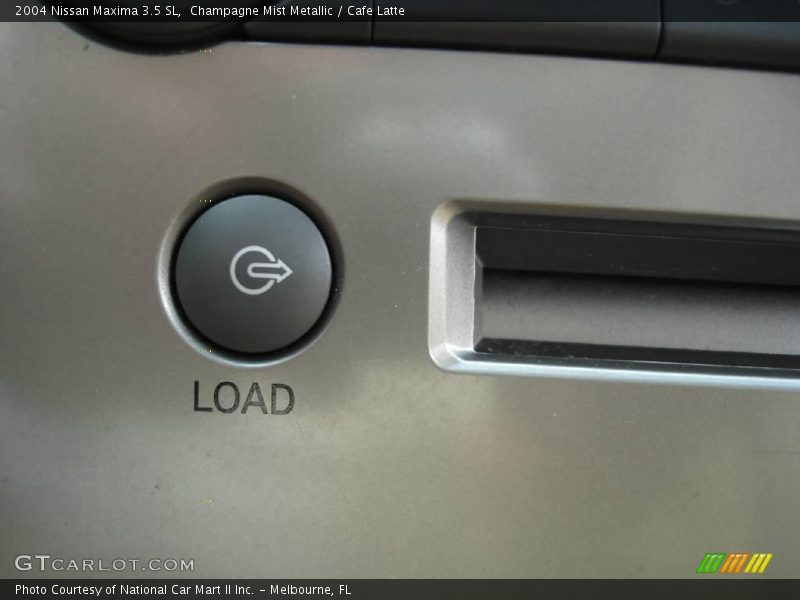 Champagne Mist Metallic / Cafe Latte 2004 Nissan Maxima 3.5 SL