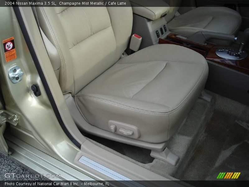 Champagne Mist Metallic / Cafe Latte 2004 Nissan Maxima 3.5 SL