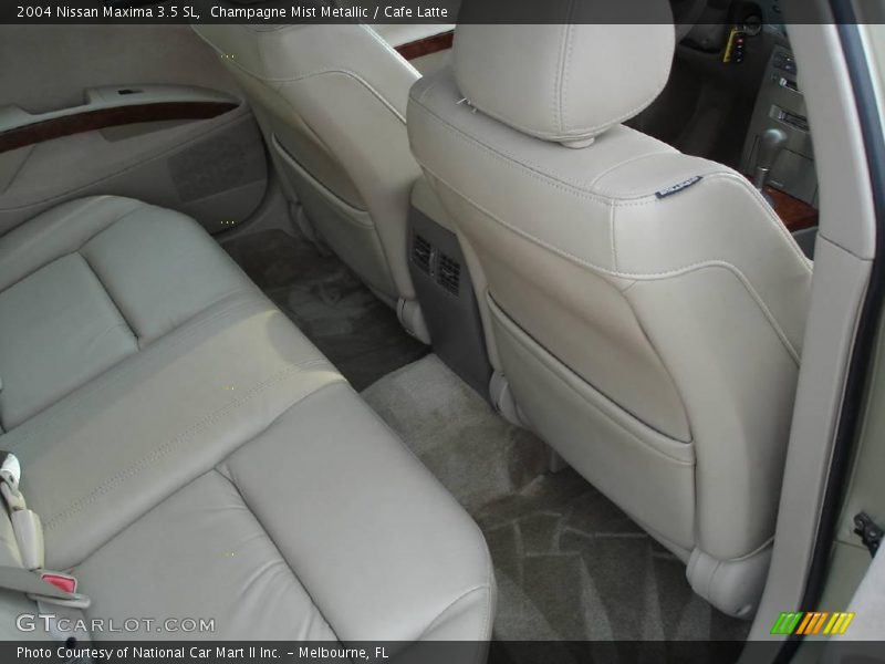 Champagne Mist Metallic / Cafe Latte 2004 Nissan Maxima 3.5 SL