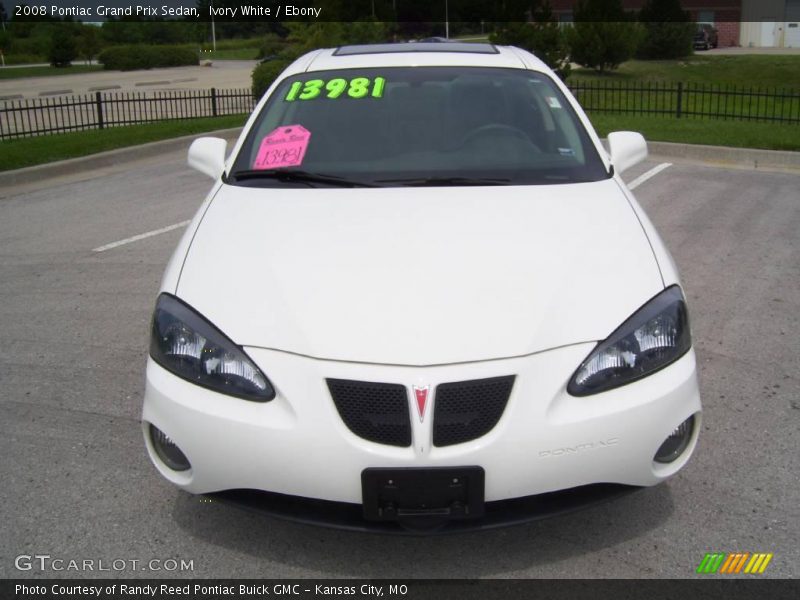 Ivory White / Ebony 2008 Pontiac Grand Prix Sedan