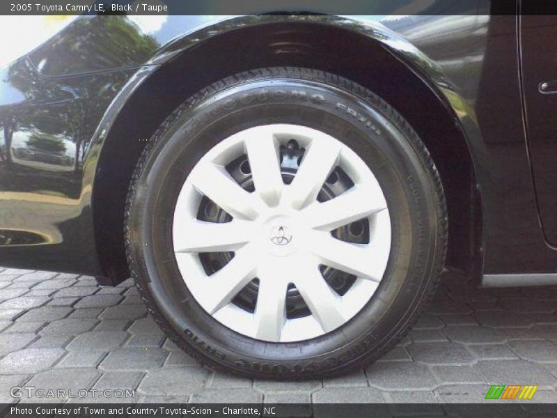 Black / Taupe 2005 Toyota Camry LE