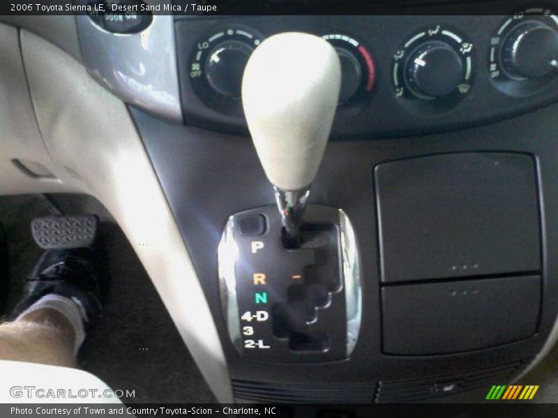 Desert Sand Mica / Taupe 2006 Toyota Sienna LE