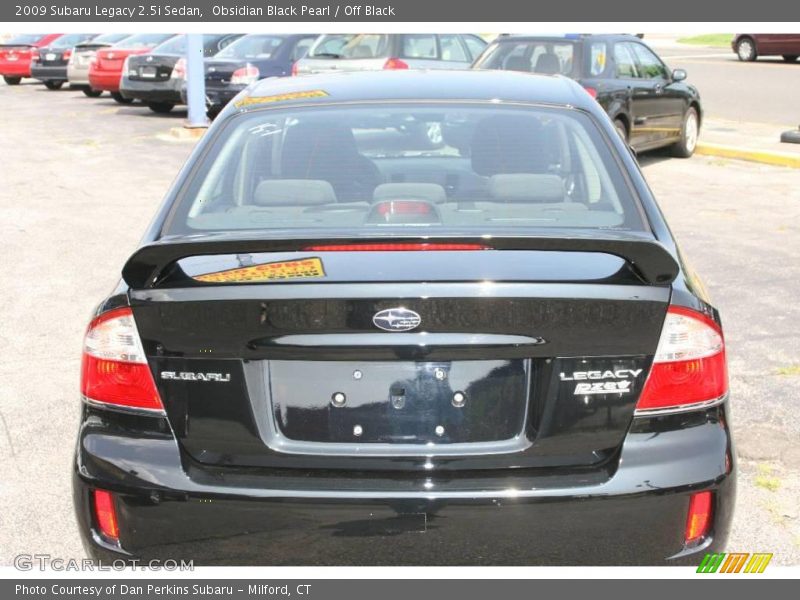 Obsidian Black Pearl / Off Black 2009 Subaru Legacy 2.5i Sedan