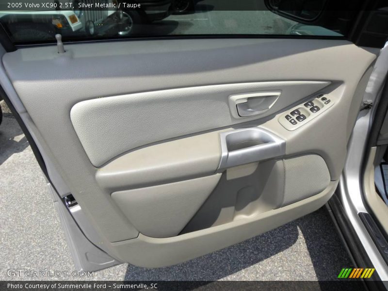 Silver Metallic / Taupe 2005 Volvo XC90 2.5T