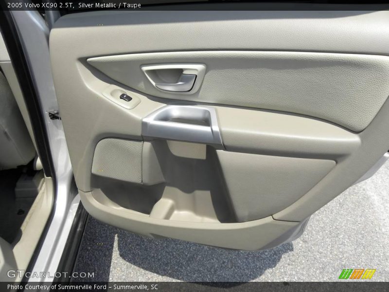 Silver Metallic / Taupe 2005 Volvo XC90 2.5T