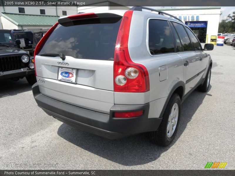 Silver Metallic / Taupe 2005 Volvo XC90 2.5T