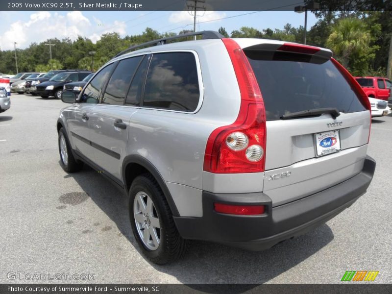 Silver Metallic / Taupe 2005 Volvo XC90 2.5T