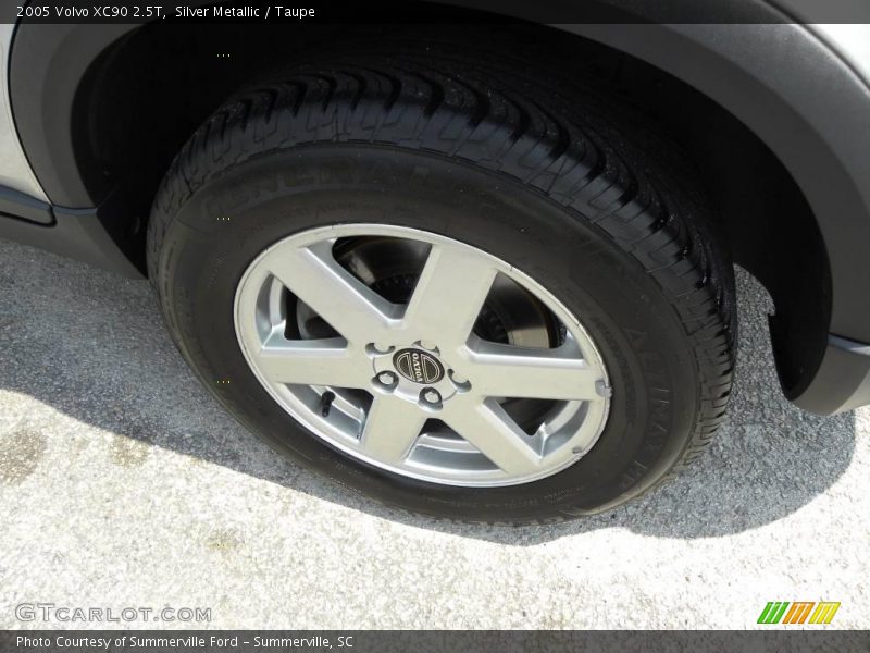 Silver Metallic / Taupe 2005 Volvo XC90 2.5T