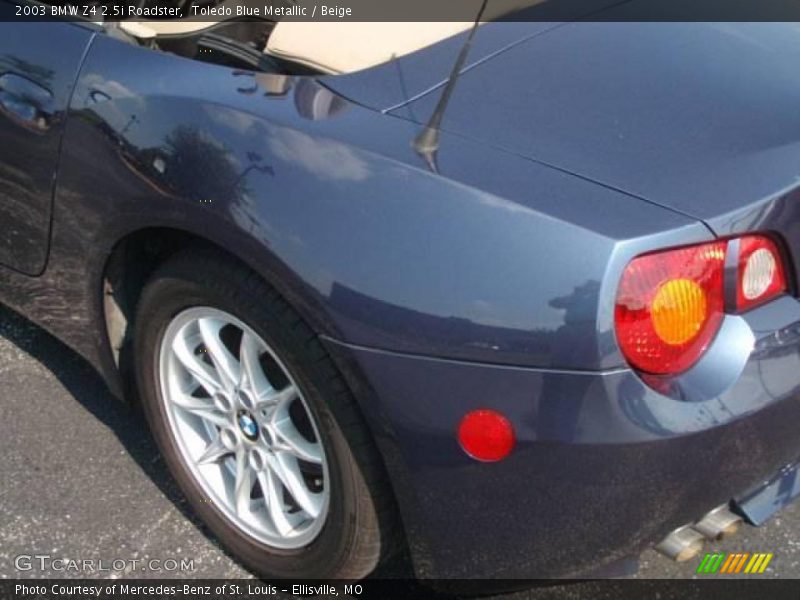 Toledo Blue Metallic / Beige 2003 BMW Z4 2.5i Roadster