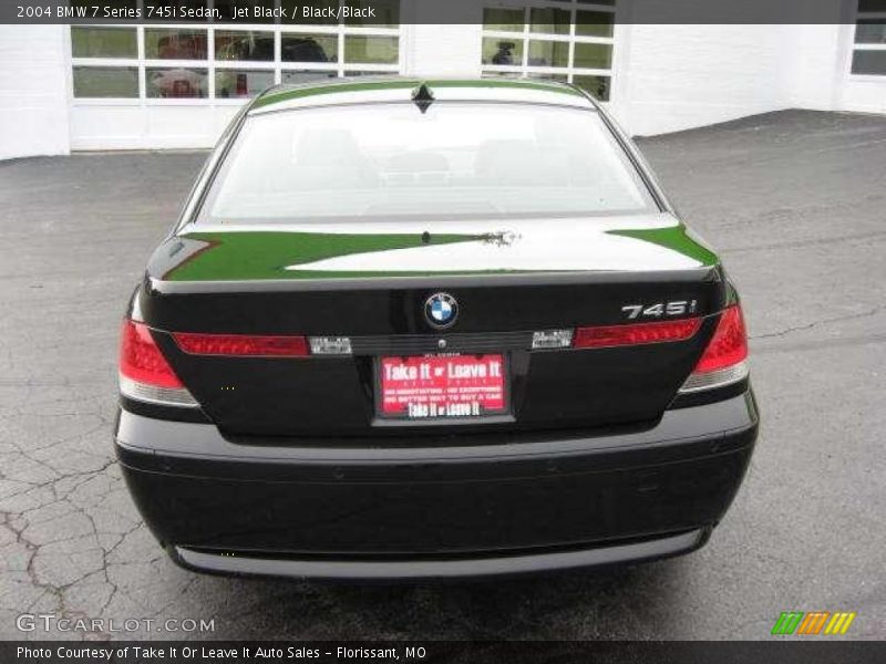 Jet Black / Black/Black 2004 BMW 7 Series 745i Sedan