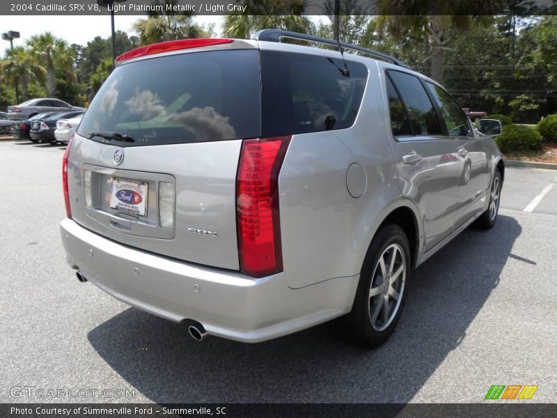 Light Platinum Metallic / Light Gray 2004 Cadillac SRX V8