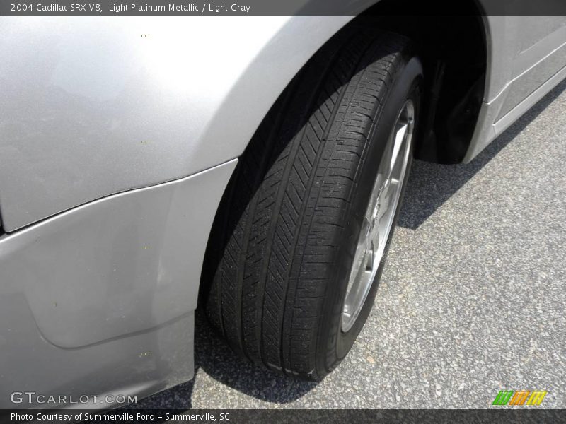 Light Platinum Metallic / Light Gray 2004 Cadillac SRX V8