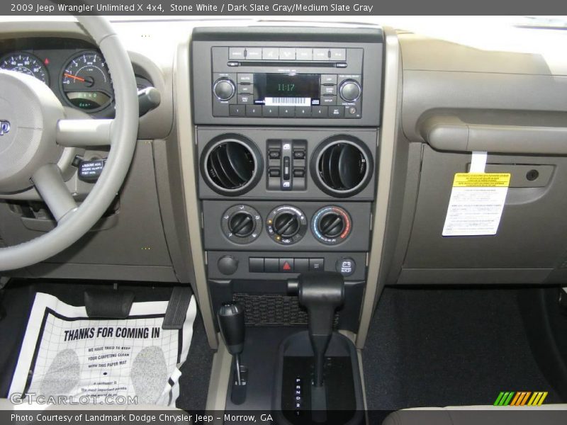 Stone White / Dark Slate Gray/Medium Slate Gray 2009 Jeep Wrangler Unlimited X 4x4