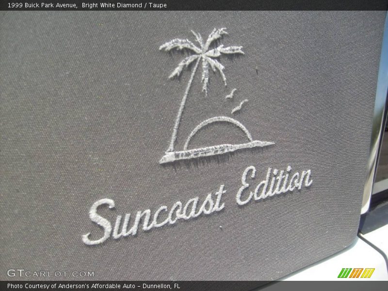 Bright White Diamond / Taupe 1999 Buick Park Avenue