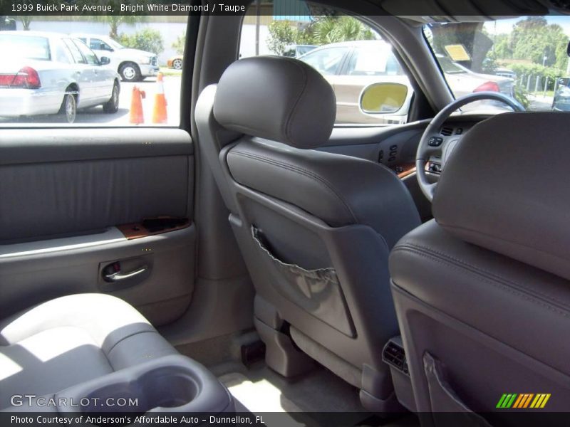 Bright White Diamond / Taupe 1999 Buick Park Avenue