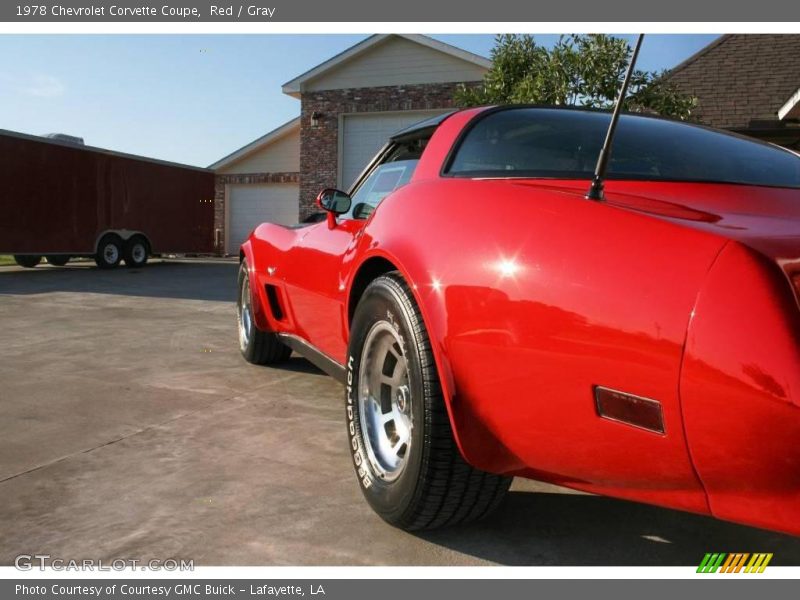 Red / Gray 1978 Chevrolet Corvette Coupe