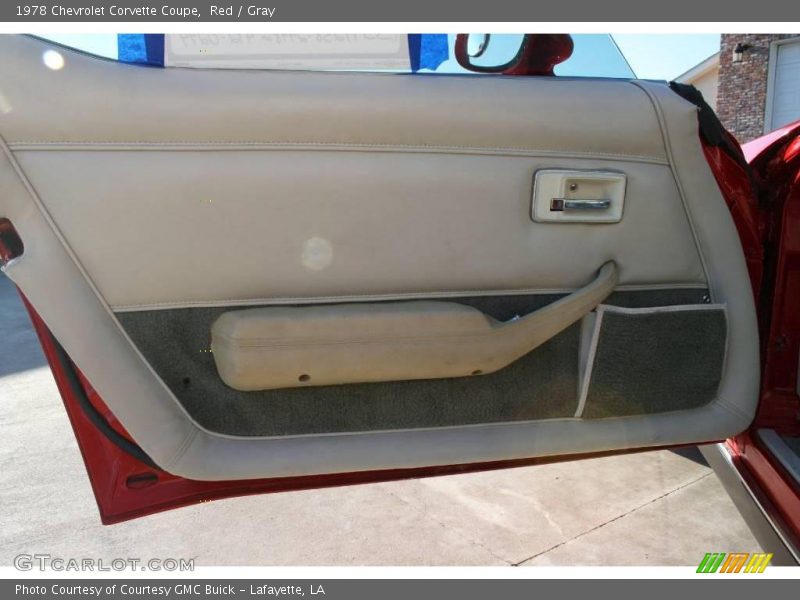 Red / Gray 1978 Chevrolet Corvette Coupe